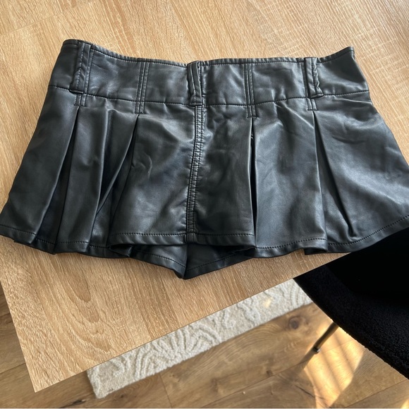 Free People Vegan Pleated Micro Mini Skirt - Picture 5 of 9